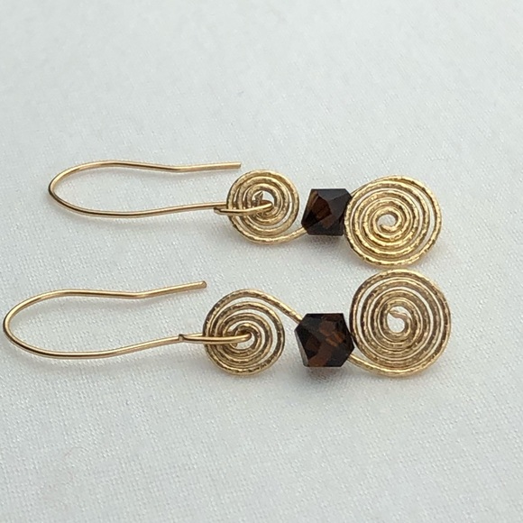 🐷 Handmade Wire Wrapped Dangling Earrings - Picture 7 of 7